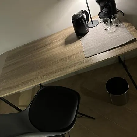 Vicki Vomero - Napoli